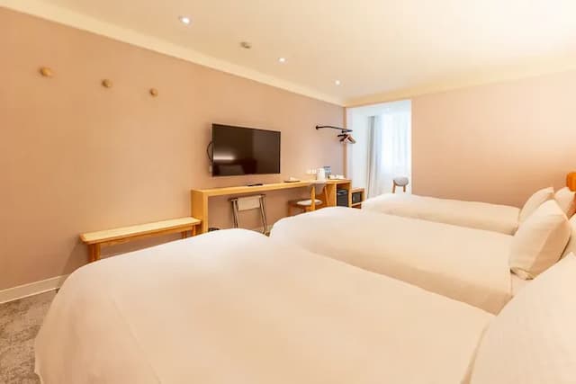 台南大飯店｜贈送小點心-高級三人房（3小床）-含早餐-3