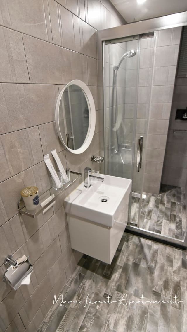 Morn Forest 。 Travel-city room-6