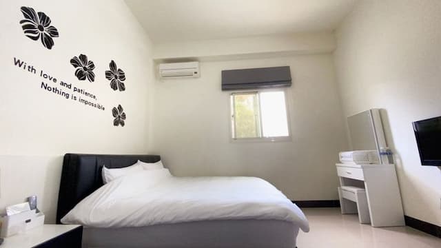 Golden Gate Dream House-Triple Room with Private Bathroom-3