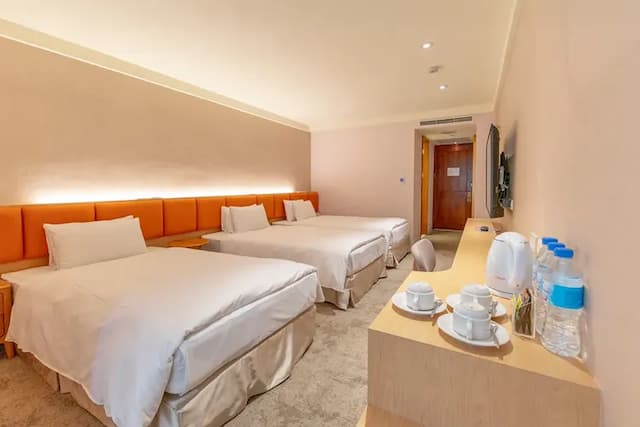 台南大飯店｜贈送小點心-高級三人房（3小床）-不含早餐-2