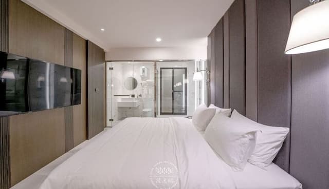 AN KANG JU-Deluxe Double Room 202-4