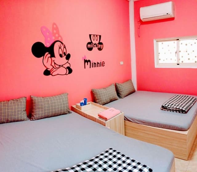 米妮主題房 房型 可分 雙人房價 /四人房價