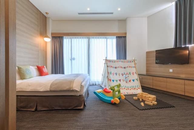 天成文旅-繪日之丘｜親子友善-豪華家庭房-2