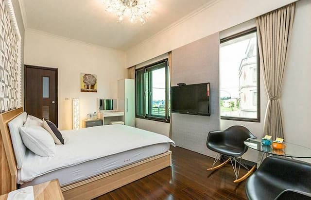 Li Su Golden Diamond-203 Gray Style King-size Double Suite (with bathtub)-2