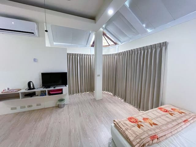 山上林園南投包棟民宿｜可選購34人包棟房型-四季房-夏-4