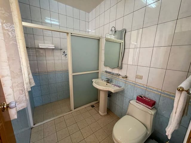 山上林園南投包棟民宿｜可選購34人包棟房型-四季房-夏-6