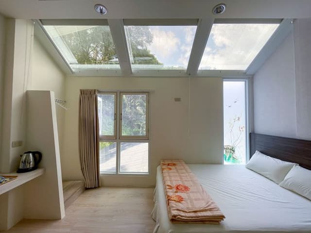 山上林園南投包棟民宿｜可選購34人包棟房型-四季房-秋-2