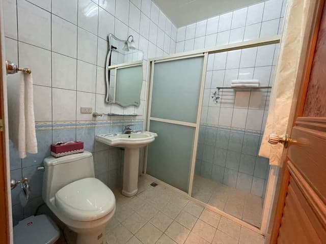 山上林園南投包棟民宿｜可選購34人包棟房型-四季房-冬-4