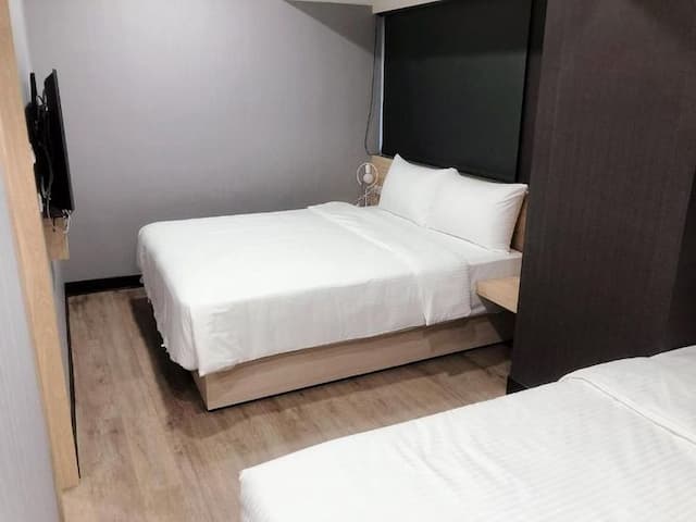 晴悅旅店-家庭房－附浴缸-2