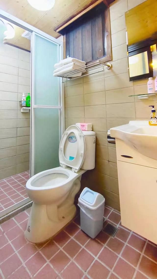 珠山娜一家-二館－秋水房-4