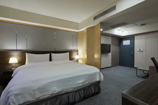 K Hotel Taipei I-Suite Room-11