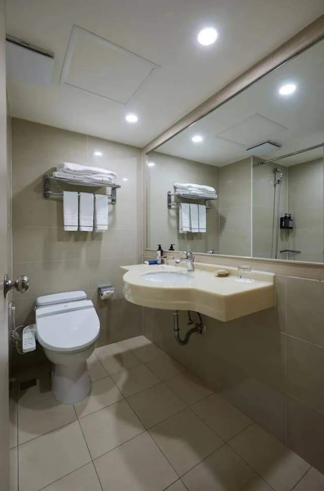 K Hotel Taipei I-Superior Triple Room-4