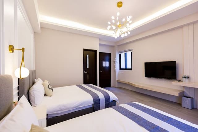 52菊島旅店-豪華四人房-2