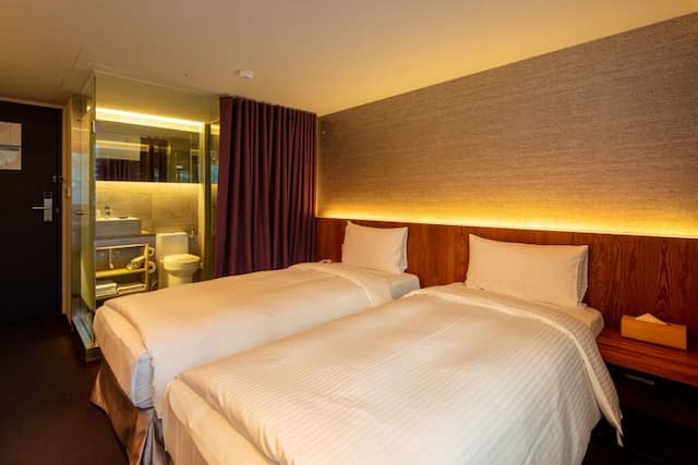 谷墨商旅-高級雙床房-5