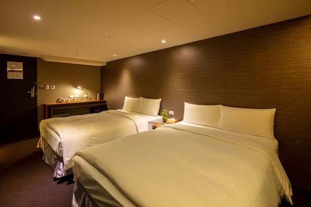 谷墨商旅-豪華家庭房-2