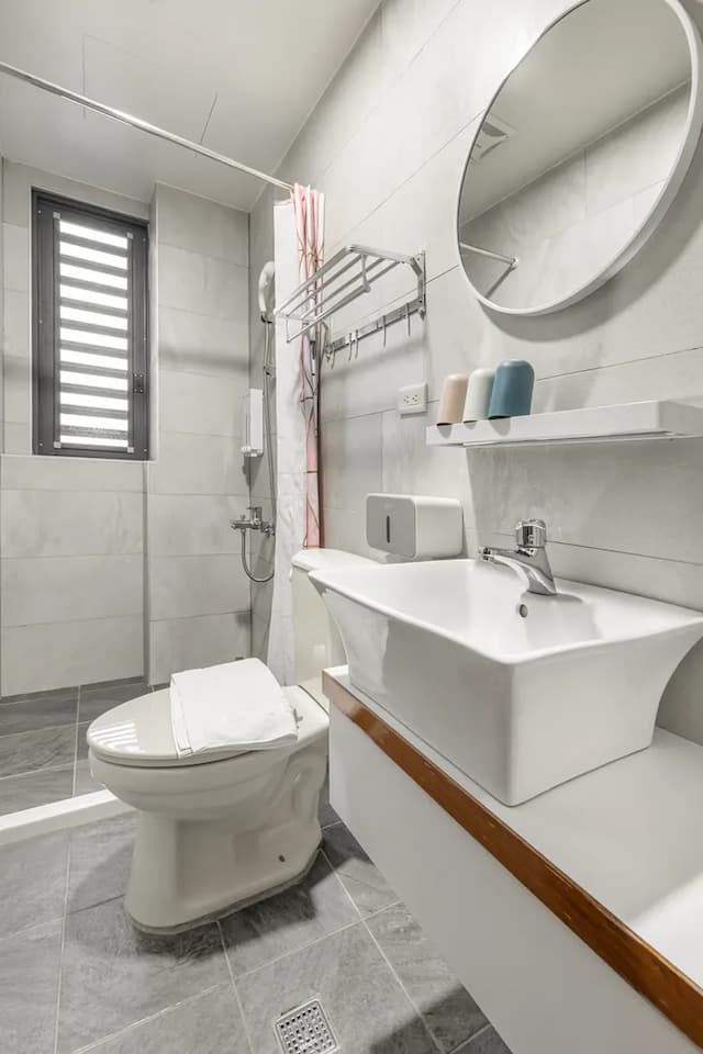 Fish Pointy B&B-Triple Room with Balcony-4