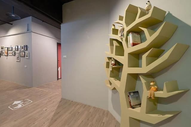 Ease Single Inn-Female Double Room with Shared Shower and Toilet-9