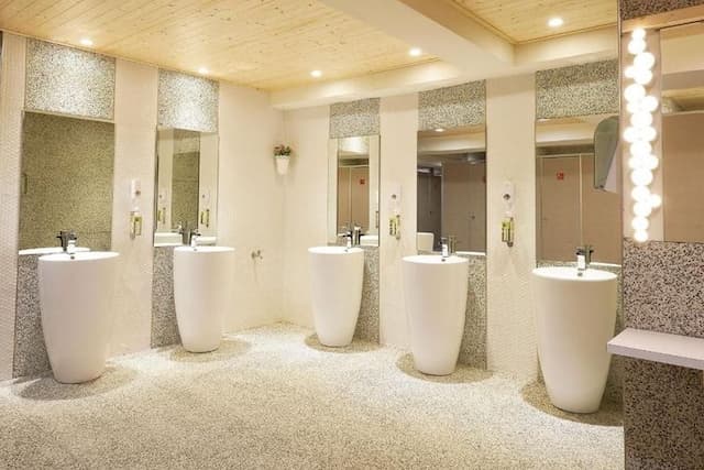 Ease Single Inn-Economy Quadruple Room with Shared Bathroom - Female Only-8