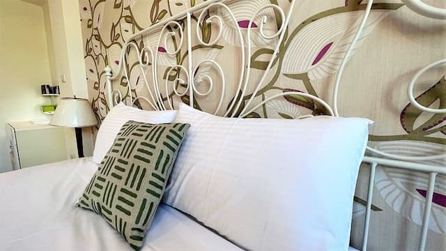 迷人旅居 l 市區|大房型x陽台|東大門夜市&公正包子-漫步雙人房大窗戶-3A-8