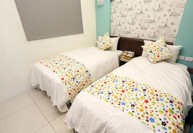 LUCKY STAR B&B HOSTEL-202-4