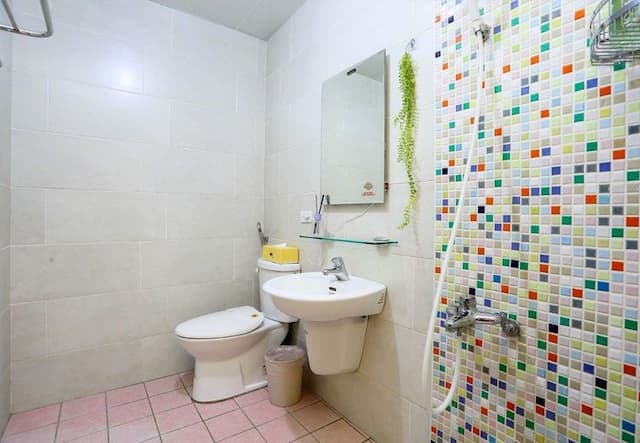 LUCKY STAR B&B HOSTEL-202-6