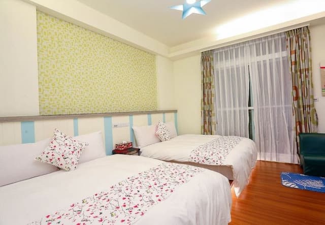 LUCKY STAR B&B HOSTEL-301 Quadruple Room-1