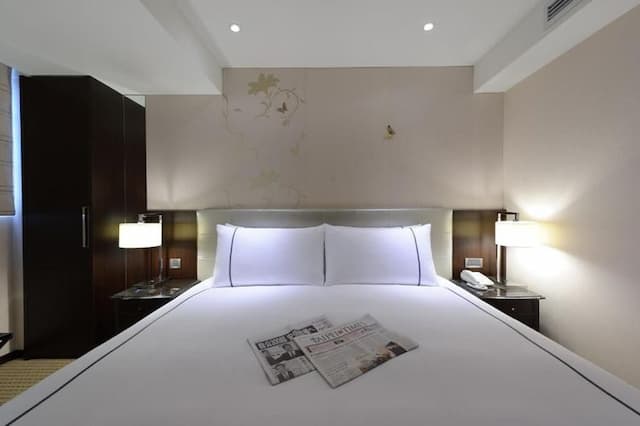 K Hotel Dunnan-Business Double Room-2