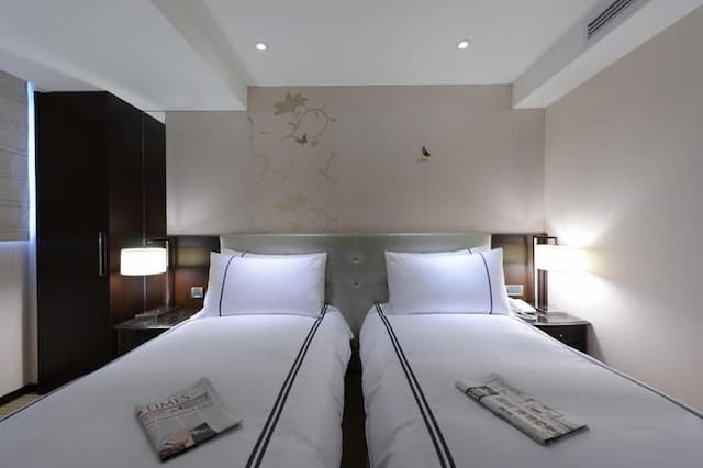 K Hotel Dunnan-Business Twin Room-2
