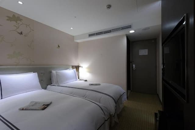 K Hotel Dunnan-Business Twin Room-3