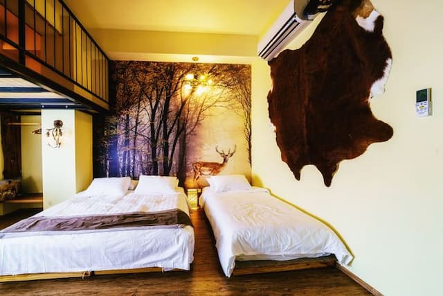 La Fleur BnB & Restaurant-Swiss Style Deluxe Family Room-2