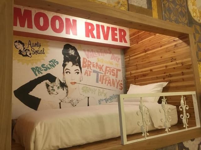 The M.A.C.E. B&B-Deluxe Triple Room with Balcony-6