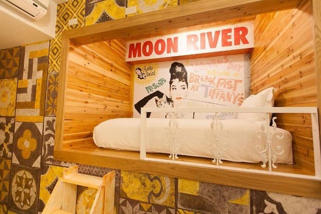 The M.A.C.E. B&B-Deluxe Triple Room with Balcony-2