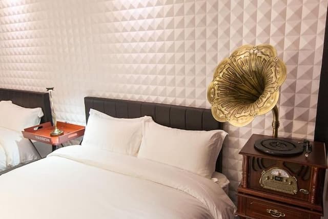 The M.A.C.E. B&B-Deluxe Quadruple Room with Balcony-4