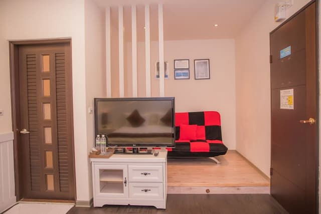 幸福滿屋渡假民宿 | 可14人包棟｜東大門-標準雙人房 【加人不加床】-5