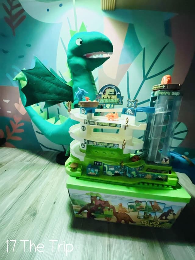 17  The Trip-1A Dinosaur Adventure-5