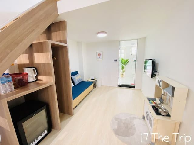 17  The Trip-3A Rainbow Bubble-4