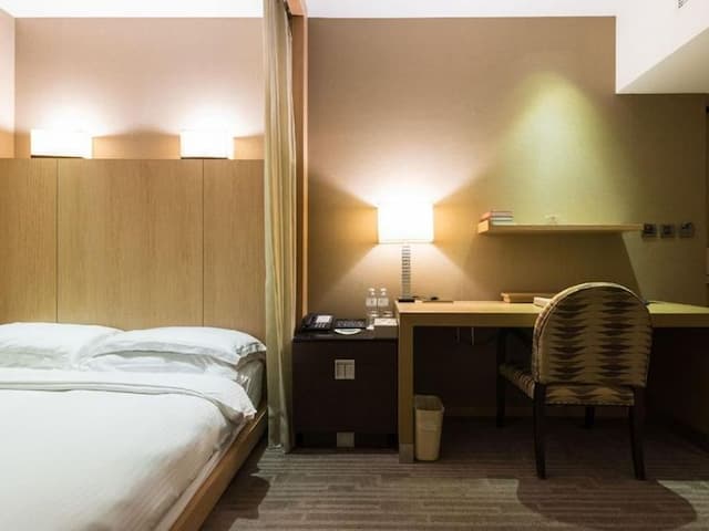 City Suites - Taipei Nanxi-Standard Double Room(No Window) (breakfast included)-1