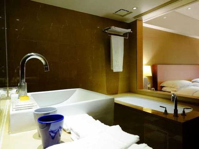 City Suites - Taipei Nanxi-Superior Twin Room (breakfast included)-6