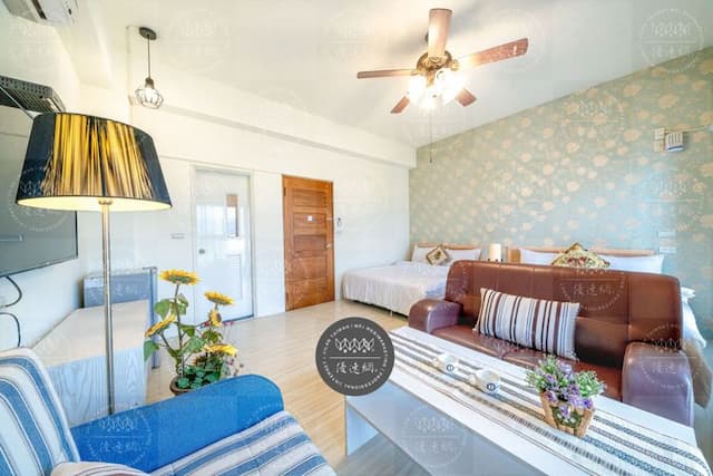 匯沄居民宿 |  專業咖啡x田園景緻-古典秘境四人套房附大陽台-1