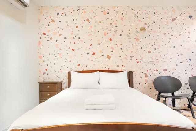 Lane 32-Standard Double Room-101-3