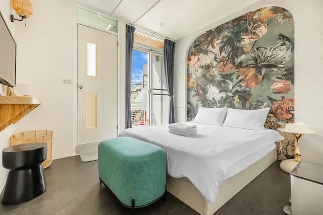 Lane 32-Classic Double Room with Balcony-202-1