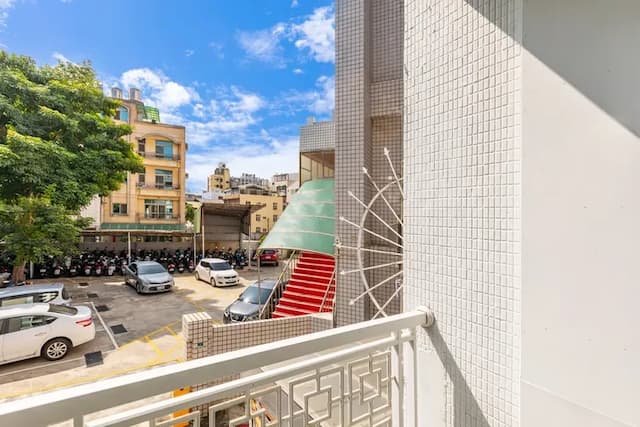 Lane 32-Classic Double Room with Balcony-202-15