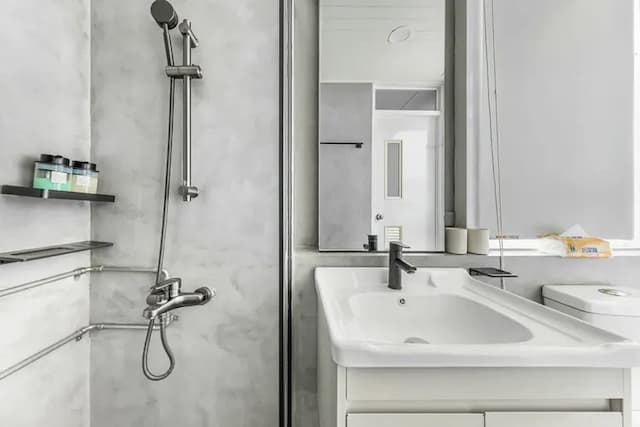 Lane 32-Classic Double Room with Balcony-202-11