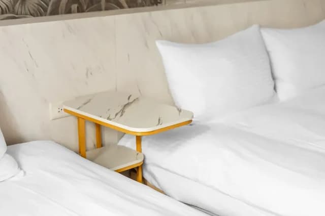 Lane 32-Standard Twin Room-201-10