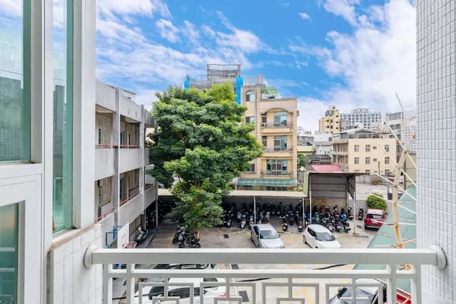 Lane 32-Superior Double Room with Balcony-302-15