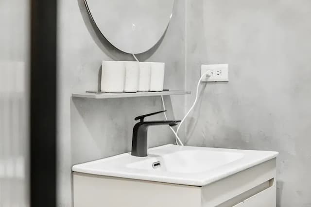 Lane 32-Superior Twin Room-301-15