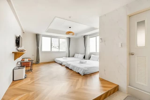 Lane 32-Classic Quadruple Room-401-1