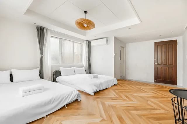 Lane 32-Classic Quadruple Room-401-7