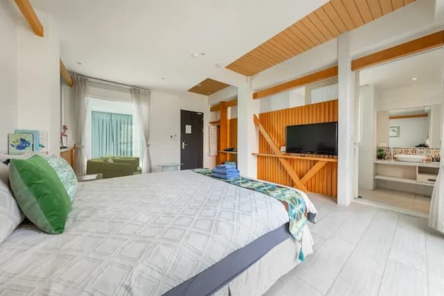 白水木民宿-高級特大雙人床房-4