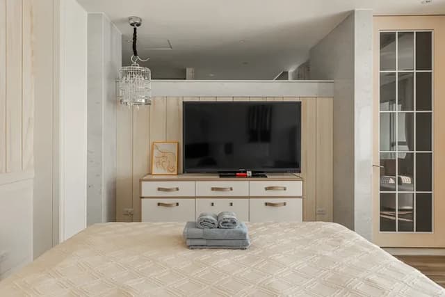 白水木民宿-豪華特大雙人床房-10